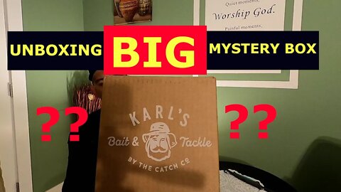 JuNa TV Giveaway Unboxing BIG BOX of Karl's Bait & Tackle