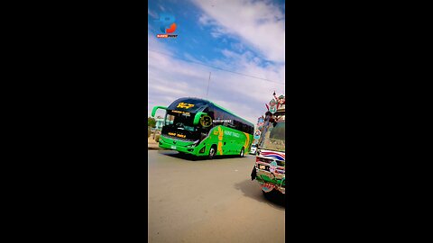 Pakistan Buses Race