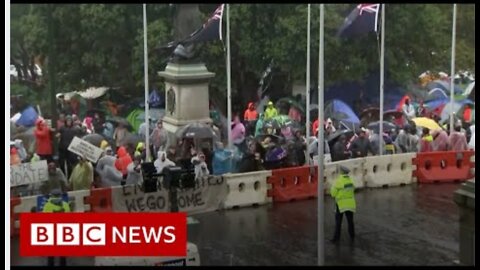 New Zealand blasts James Blunt and Baby Shark at Covid rule protesters - BBC News BBC News