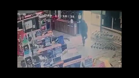 Asalto con pistolas en supermercado Carrera de Llo Lleo, San Antonio hoy 7-may-2022