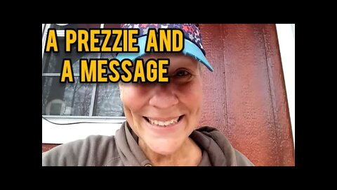 A Prezzie and a Message - Ann's Tiny Life