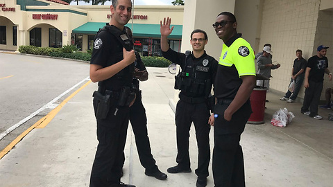 Delray Beach police spread holiday cheer