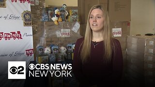 Widow of slain NYPD officer makes surprise donation CBS New York