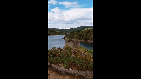 The Beauty of Scotland 🏴󠁧󠁢󠁳󠁣󠁴󠁿 📌 Tioram Castle