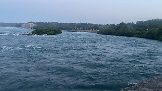 Scary yet beautiful Niagra Falls