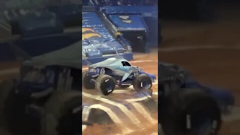 Monster Jam Triple Threat 2018 Orlando Megalodon Jump VERTICAL