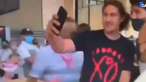 Man Takes Selfie With Canadian Prime Minister Trudeau, Calls Him A Communist F**K To His Face