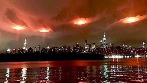 SCREWFACE REACTS #7 UFO'S Over New York & Las Vegas Alien Updates