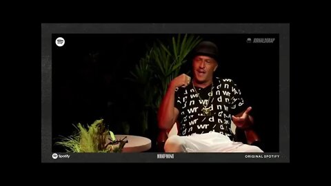 MANO BROWN FALA SOBRE KAROL CONKA *eu sairia do BBB com mais reprovação que ela...*