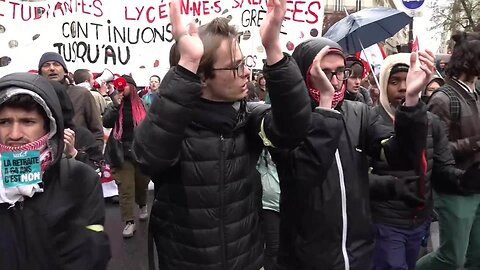 France: Hundreds of students march to Constitutional Council ahead of pension reform ruling