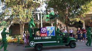 Green Army Men @ Disney California Adventure #Shorts