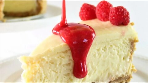 Gluten Free White Chocolate Raspberry Cheesecake | The cheesecake of your DREAMS!!