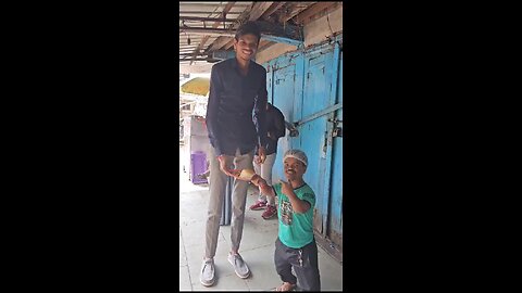 tall Boy Meet Short Friend | Tall boy short Guy #shorts #taller