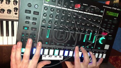 NiKLGRYPH - Techno Music on Roland TR-8S just for fun of course ...