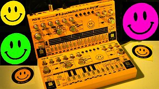 Sunshine Acid - TD3 Behringer TD-3 Bass Line Synth - RD6 Drum Machine RD-6 - Zoom MS-70CDR Pedal