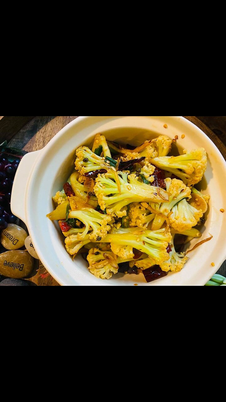 Szechuan Cauliflower Dry Pot 干锅花菜