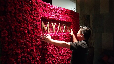 Myazu japanese Restaurant Red Roses for a Valentine's day moments - fresh flowers arrangement