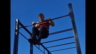 INSANITY GRIP Muscle Up Must Try