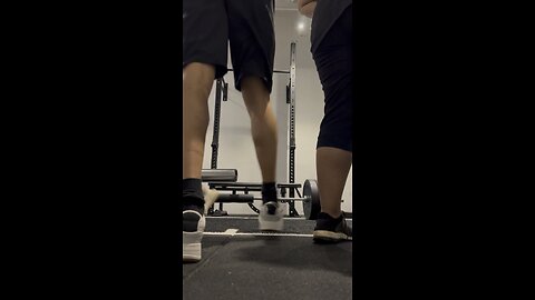 110 kg Hip Thrusts (170 % of body weight) 🤪