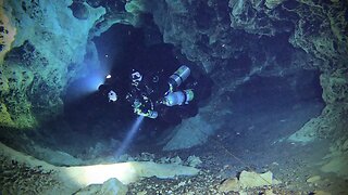 Ginnie Springs - Devils Eye System Cave Dive to the "Bone Room"