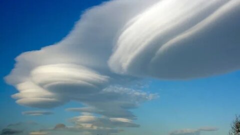 LAS NUBES DEL ENGAÑO