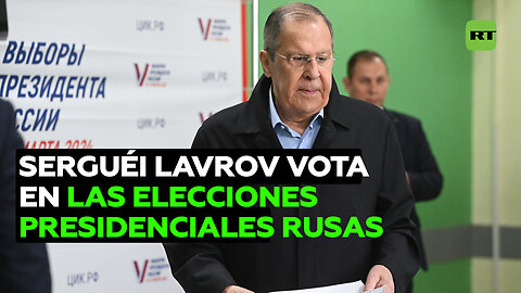 El canciller ruso Serguéi Lavrov vota en elecciones presidenciales