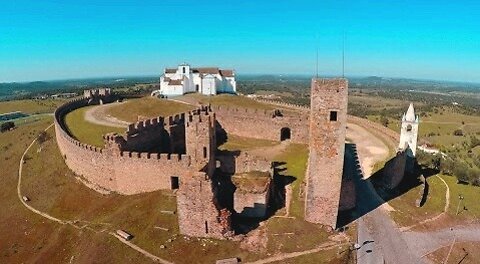 Castelo de Arraiolos, Portugal em Duas Rodas CBR600F