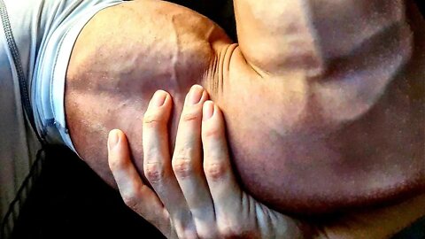 Big BICEPS Muscle WORSHIP