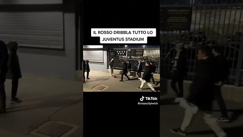 #short #shorts IL ROSSO DRIBLA TUTTO LO JUVENTUS STADIUM