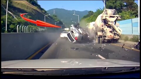 Road Rage Gone Wrong |Car Crash | Crazy Moments | Bad Drivers compilation