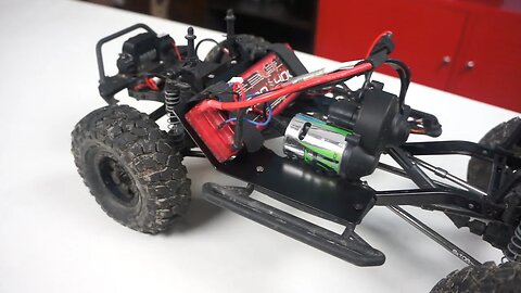 SCX10 Front Mount Battery & Electronics Tray By Howler Customs RC