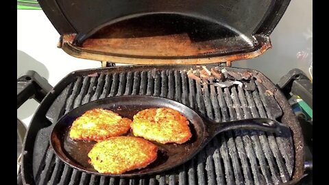 Belarusian Latkes on the grill. "Druniki" Outdoor Cooking with Solo Camping. Cooking Recipes.