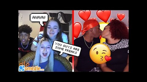 Kissing on Omegle To See People's Reactions *HAHAHA"