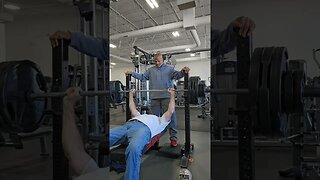 355lbs Raw Bench, Crazy old man