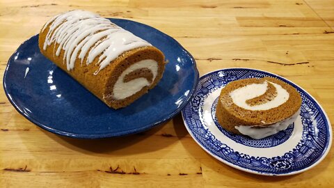 Pumpkin Roll - Secrets For A Perfect, Easy, No-Mess Pumpkin Roll - The Hillbilly Kitchen