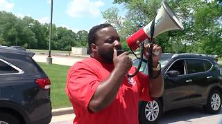 AT&T workers strike in Milwaukee, across much of Midwest