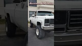 LIFTED SQUARE BODY CHEVY VS NEW LIFTED CHEVY