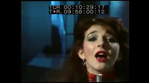 Kate Bush : Wuthering Heights (Irish TV) Late Late Show 1978 - Subtitles