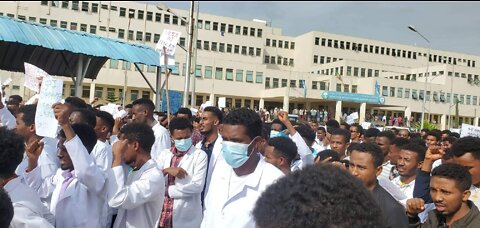 Police open fire on Bahir Dar University students