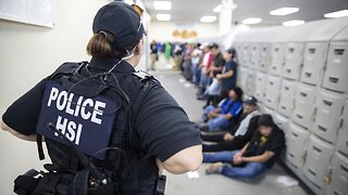 ICE Detains 680 Undocumented Workers In Mississippi Sweep