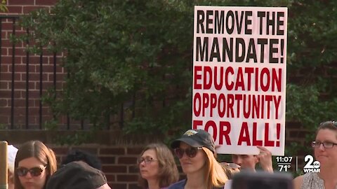 More than a hundred join rally in Annapolis to protest USM’s COVID-19 vaccination mandate