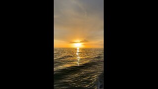 Stunning Sunset Beachwalk | 4K