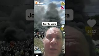 Agora em Joinville fumaça preta e tensão na resistência civil
