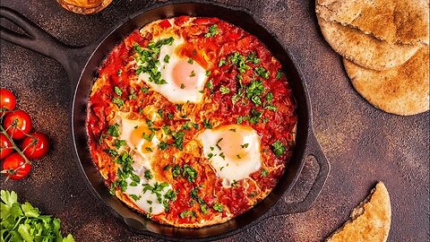 Tomato frying pan, eggs.Easy breakfast recipe