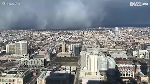 Time-lapse filma Filadélfia a ser invadida por tempestade de neve