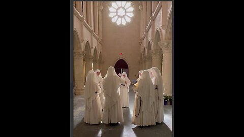 Beautiful singing by nuns - sound therapy acoustics is everything