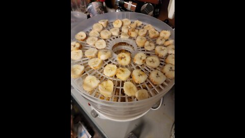 Prepping Bananas to Dehydrate