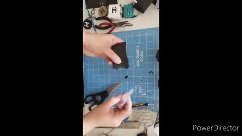 How to make a Barbie doll size Chanel designer purse, miniature, DIY bolsa diseñador