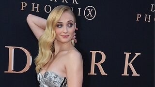 Sophie Turner Blames Kit Harington For Coffee Cup On 'Game Of Thrones'
