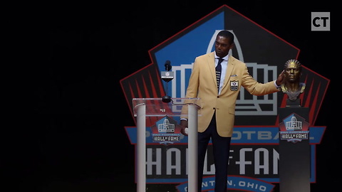 Randy Moss Sneaks 'Black Lives Matter' Message on His Tie at Hall of Fame Induction